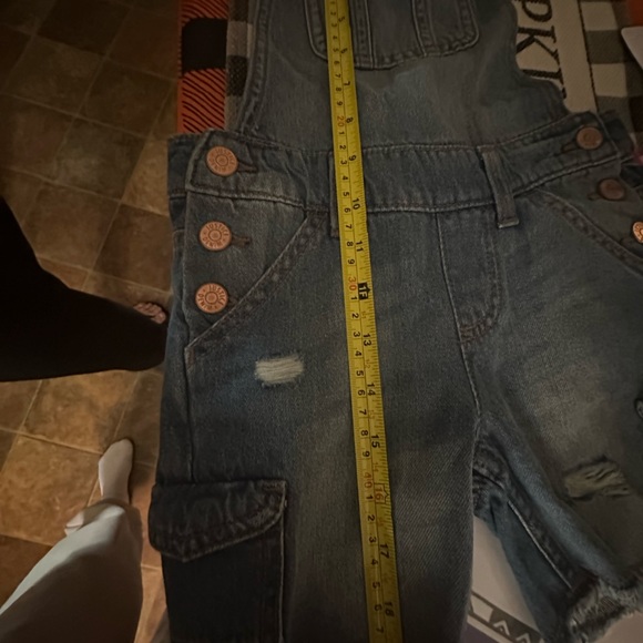 Overall shorts - Picture 8 of 8